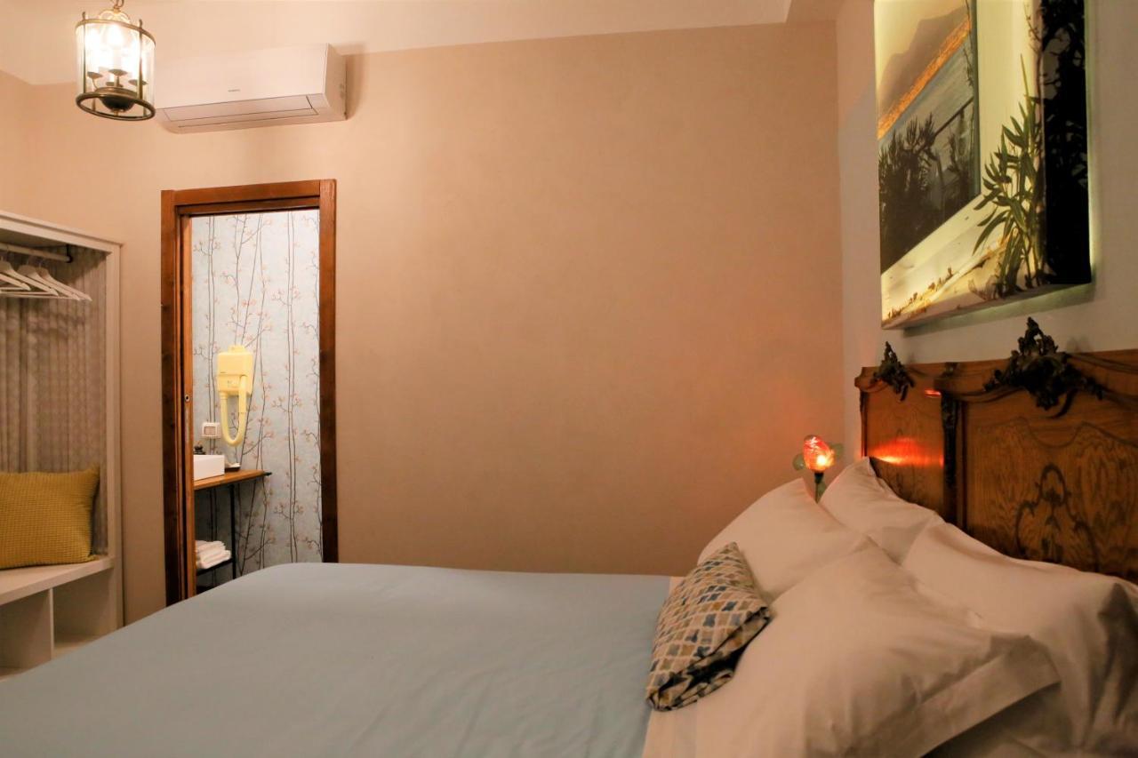 Napolicentrico Bed & Breakfast Naples